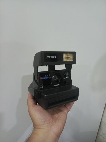 polaroid qiymeti: Polaroid foto çeken. 2 ədəd 50 AZN. tek tek 30 AZN. 2sini birlikdə