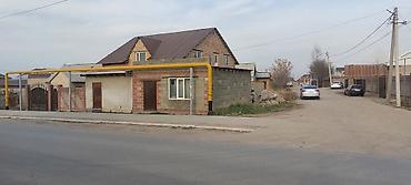 Продажа коттеджей и домов: Продаю Дом, с бизнесом можно под магазин Полтора этажный монсардного — 8