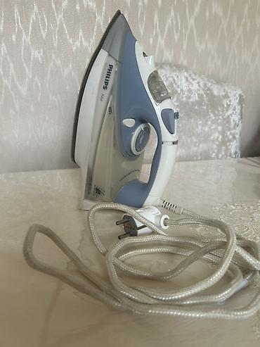 Утюги: Philips Azur buxarlı ütü - Gərginlik: 220–240 V, 50–60 Hz (Ştepsel — 4