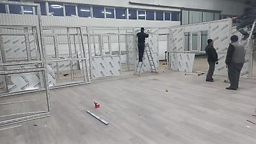 Konteynerlər: Ofis Ara Kəsmələri. PLASTİK BUTKALAR. ŞÜŞƏ BUTKALAR. ALÜMİNİUM — 8