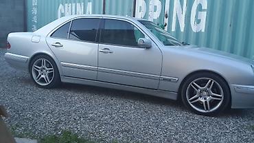 x class: Mercedes-Benz E-Class: 2001 г., 4.3 л, Автомат, Бензин, Седан — 3