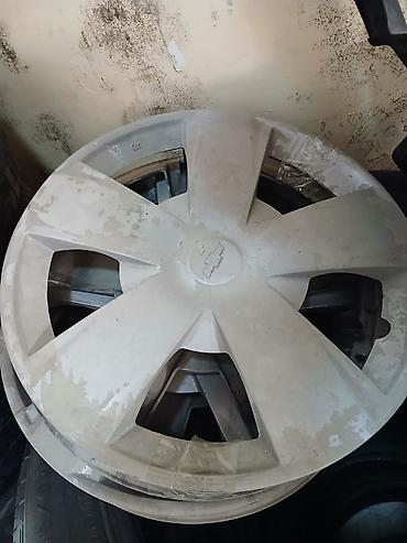 2005 kia sephia: Avtomobil üçün orijinal disk qapaqları və şin - Markalar: Chevrolet — 2