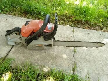Motorne testere: Ispravna, Pali i radi u leru. Nece da primi gas. Karburator treba — 12