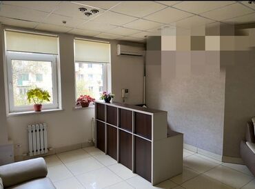 квартира на арча бешик: Сдаю Офис, 220 м², В административном здании, С системой безопасности