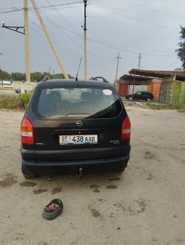 Opel: Opel Zafira: 2001 г., 1.8 л, Механика, Бензин, Минивэн