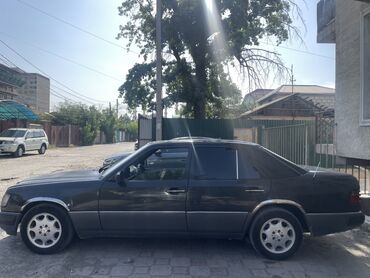 мерс а190: Mercedes-Benz 220: 1993 г., 2.2 л, Автомат, Бензин, Седан