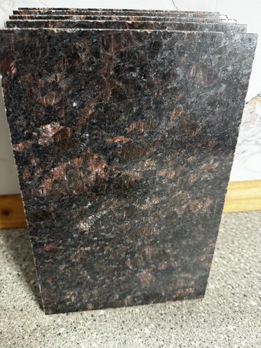 Фасадные гранитные плитки: Размер: Другой размер мм, Серый — 15