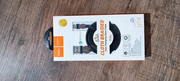 Другие аксессуары для фото/видео: Micro USB Cable