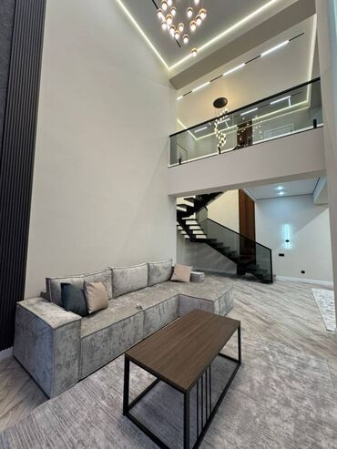 продаю дом в новопокровке нооруз: Таунхаус, 270 м², 5 комнат, Агентство недвижимости, Дизайнерский ремонт