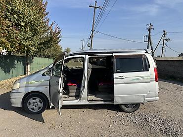 шины на карнивал: Nissan Serena: 2000 г., Минивэн — 4