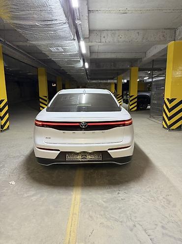 Toyota: Toyota Crown: 2023 г., 2.5 л, Автомат, Гибрид, Кроссовер — 7