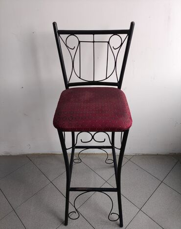 Setovi stolova i stolica: Okrugli kafe/ugostiteljski sto sa metalnom bazom + stolice - Sto — 9