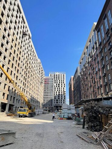 цены на недвижимость в бишкеке 2023: 3 бөлмө, 83 кв. м, Элитка, 7 кабат, ПСО (өзү оңдоп түзөтүп бүтүү үчүн)