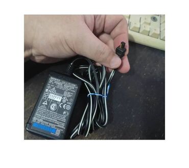 блок питания на камеры: Блок питания для камер Sony AC-LS5B, Напряжение 4.2В, Сила тока 1.5 А