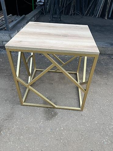 study table: Журнальный стол в наличии 60*60 и 50*50 цена со скидкой 4500 сом — 1