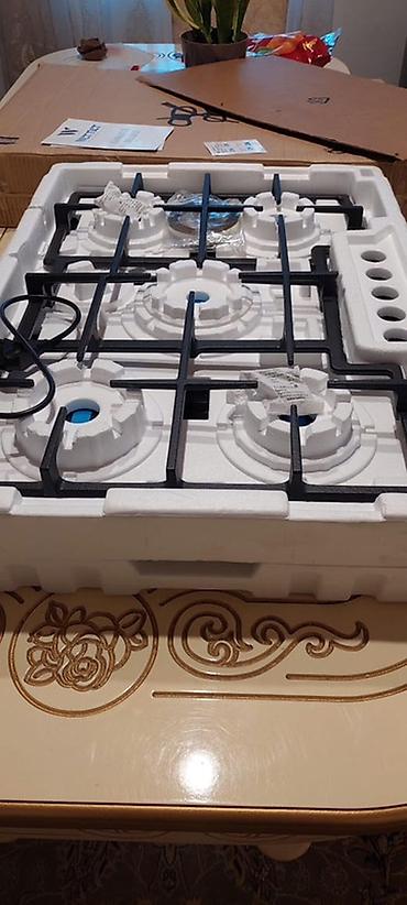 metbex peci: Quraşdırılan qaz plitəsi – 5 gözlü, şüşə səthli - Səth: parlaq qara — 4