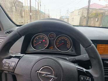 Opel: Opel Astra: 1.3 l | 2009 il 271634 km Universal — 7