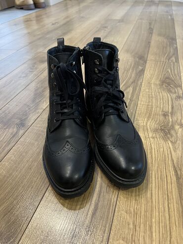 кожаные ботинки женские: Ботинки и ботильоны Salamander, 37, цвет - Черный