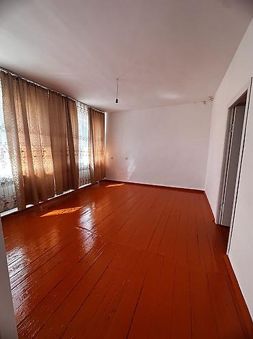 Үйлөрдү сатуу: 4 бөлмө, 80 м², 14 соток, Бишкек, Риелтор — 6