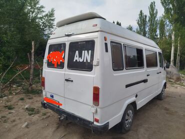 мерседес унимог: Mercedes-Benz : 1992 г., 2.4 л, Механика, Дизель, Бус