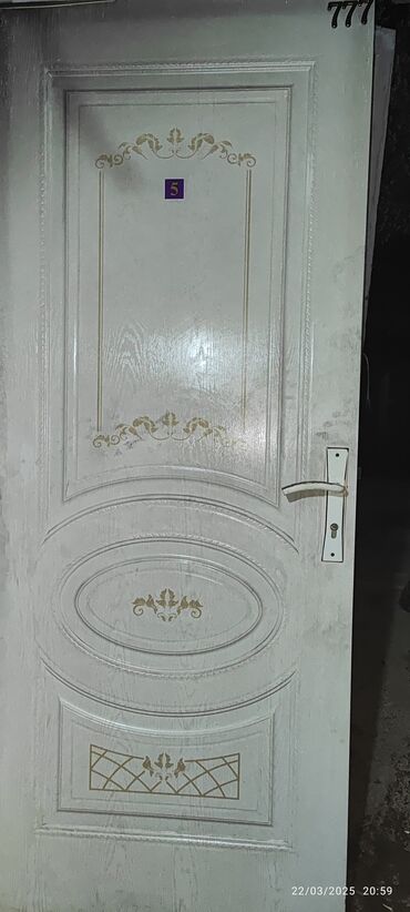 Otaq qapıları: Çərçivəsi yoxdu 6 ədəddir eni 80 smuzunu 2m -da lalafo.az — 3 Otaq qapıları: Çərçivəsi yoxdu 6 ədəddir eni 80 smuzunu 2m — 3