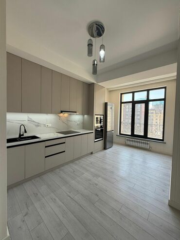 Продажа домов: 3 комнаты, 105 м², Элитка, 7 этаж, Евроремонт