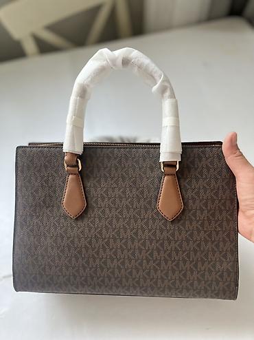mk сумки: Классическая сумка, Michael Kors, США, Материал: Натуральная кожа, Застежка на молнии, Оригинал, Регулируемый ремень, Женские, Новый — 3