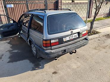 pass: Volkswagen Passat Variant: 1992 г., 1.8 л, Механика, Бензин, Универсал — 4