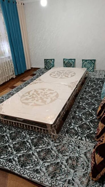 туш кийиз кыргызча: Улуттук кыргыз үстөлү, Жаңы, Бүктөө, Жыгач