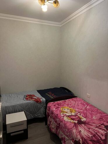 Uzunmüddətli kirayə mənzillər: Tam təmirli,bütün mebellər var hamisı təzə,yaşayış olmayıb,metroya — 8