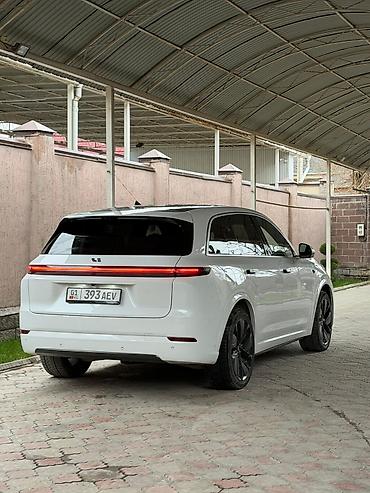 Lixiang: Lixiang L7: 2024 г., 1.5 л, Гибрид, Кроссовер — 3