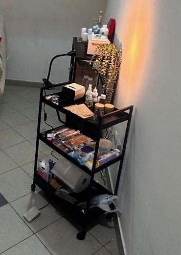daj mi sajt: Zbog preseljenja u novi kozmetički centar, prodajem ove stvari — 5