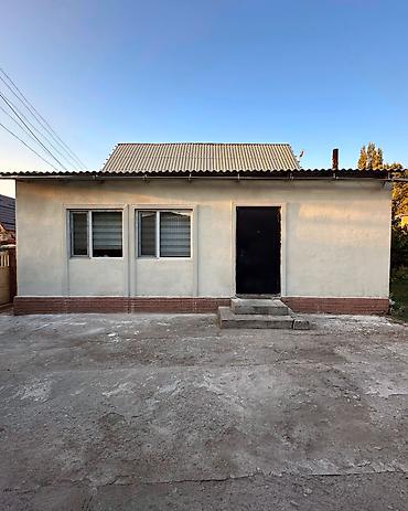 дешевые дачи: ✨ Продаётся дом в с. Сокулук ✨ 🏡 Характеристики: • Участок – 7 соток — 3