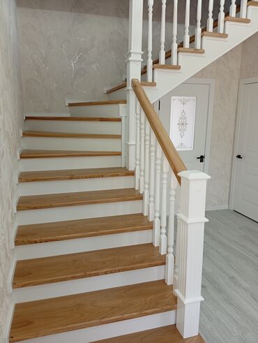 Деревянные лестницы: Деревянная лестница Для дома, Вид дерева: Грецский орех, Форма лестницы: Прямая, Стиль: Классический — 12