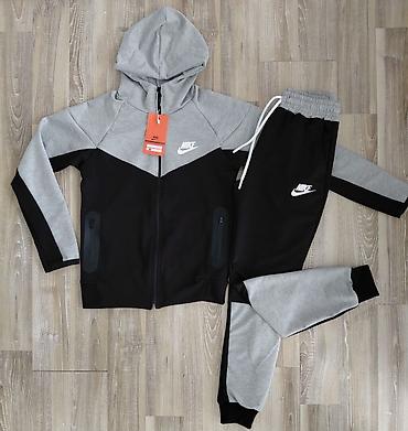 Komplet trenerke: Dečiji model trenerke 14 3300 din — 7