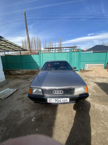 Audi: Audi 100: 1984 г., 1.8 л, Механика, Бензин