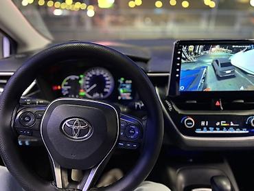 sonata dn: Toyota Corolla: 2020 г., 1.8 л, Вариатор, Гибрид, Седан — 7
