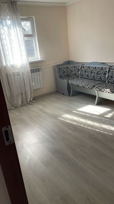 дом хай тек в реальной жизни: 30 м², 1 комната, Забор, огорожен, Теплый пол, Бронированные двери
