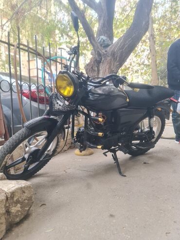 işlənmiş maped: Şəhər içi rahat hərəkət üçün yığılmış yüngül motosiklet/skuter tipli