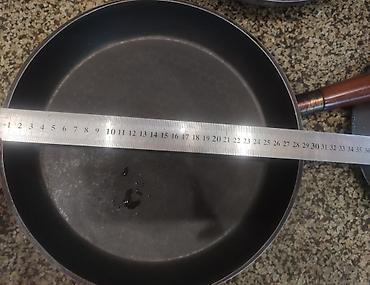 Сковородки: Сковороды любая 1 шт-500 сом Блинная сковородка, для выпечки в at lalafo.kg — 2 Сковородки: Сковороды любая 1 шт-500 сом Блинная сковородка, для выпечки в — 2
