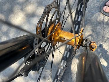 teze velosipedler: Dağ velosipedi – 26lıq təkərlər təzə. Əla surət yığır. Keçiricilər — 9