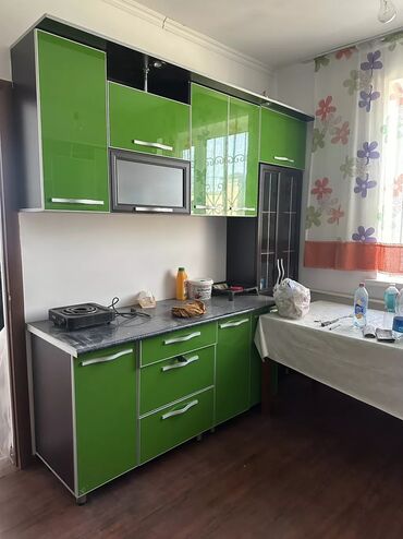 Долгосрочная аренда домов: 110 м², 3 комнаты, Утепленный, Забор, огорожен