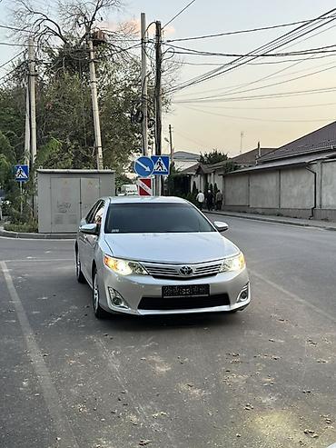 50: Toyota Camry: 2013 г., 2.5 л, Вариатор, Гибрид, Седан — 1