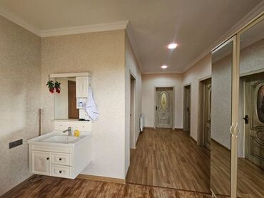 Uzunmüddətli kirayə mənzillər: Ela Teklif.whatsapp aktiv Zabrat.Ayxan marketin arxası,307 nömreli — 5