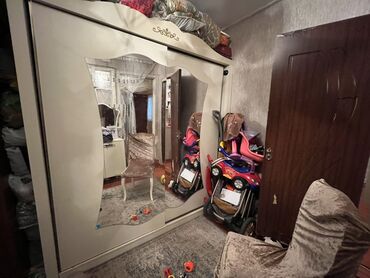 вешалки напольные в прихожую дорогие: Купе, 3 двери Прямой шкаф, Гардеробный шкаф