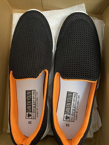 обувь 26 размер: Цена:1500 Размер:39 Расцветка: черно-оранжевый, черно-фиолетовый #shoe