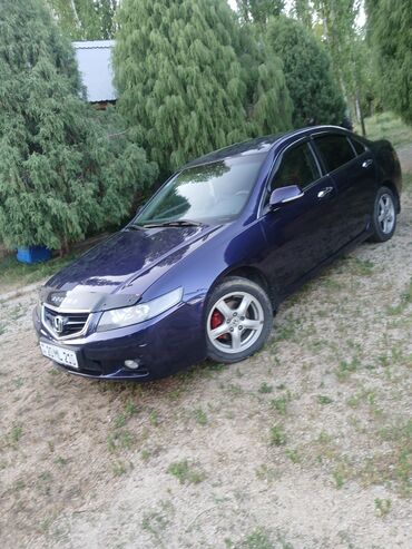 транспорт каракол: Honda : 2004 г., 2 л, Автомат, Газ, Седан