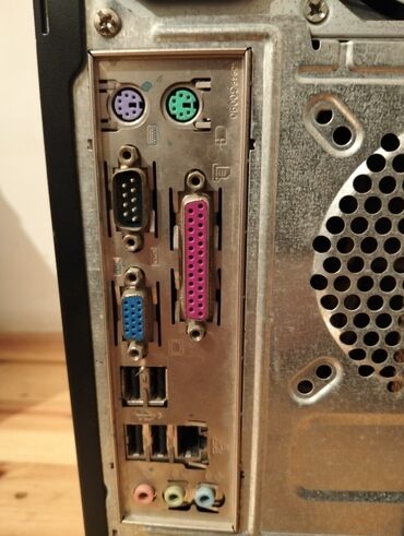 Masaüstü kompüterlər və iş stansiyaları: Masaüstü kompüter (DDR2 platforması) – korpus: Gigabyte Chassis — 4