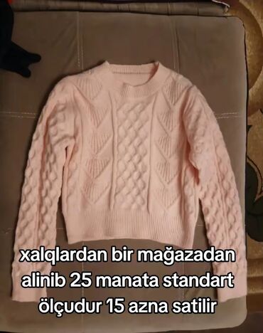 Köynək və bluzalar: Qadın geyimləri paketi 1) Qırmızı off-shoulder crop bluz - Uzunqol — 2