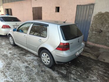 Volkswagen: Volkswagen Golf: 2000 г., 1.6 л, Механика, Газ, Хэтчбэк